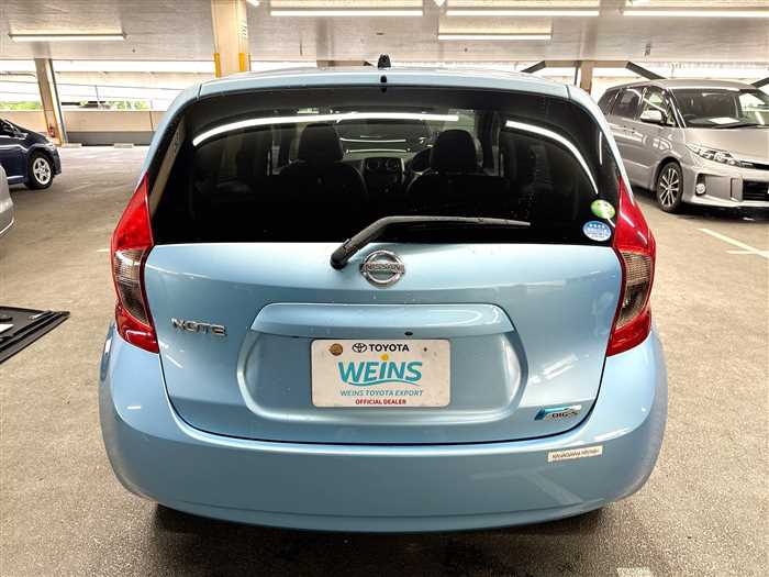 Nissan Note 2013 photo 3