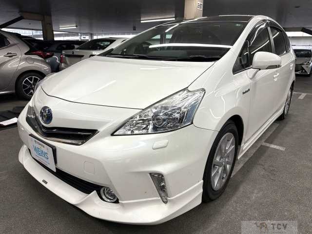 2011 Toyota PRIUS α
