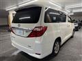 2013 Toyota Alphard