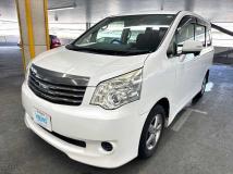 2013 Toyota Noah