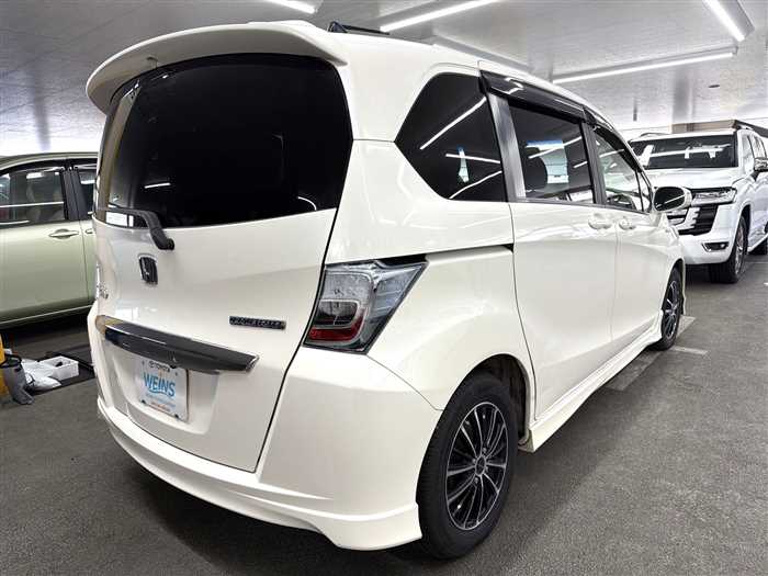 Honda Freed 2012 photo 4