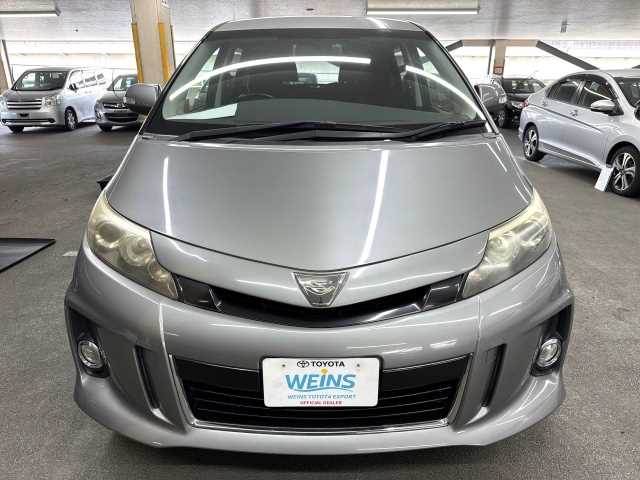Toyota Estima 2013 photo 2