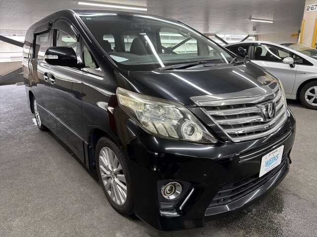 Toyota Alphard 2013 photo 3