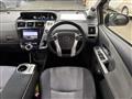 2013 Toyota PRIUS α