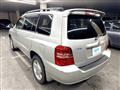 2001 Toyota Kluger V