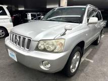 2001 Toyota Kluger V