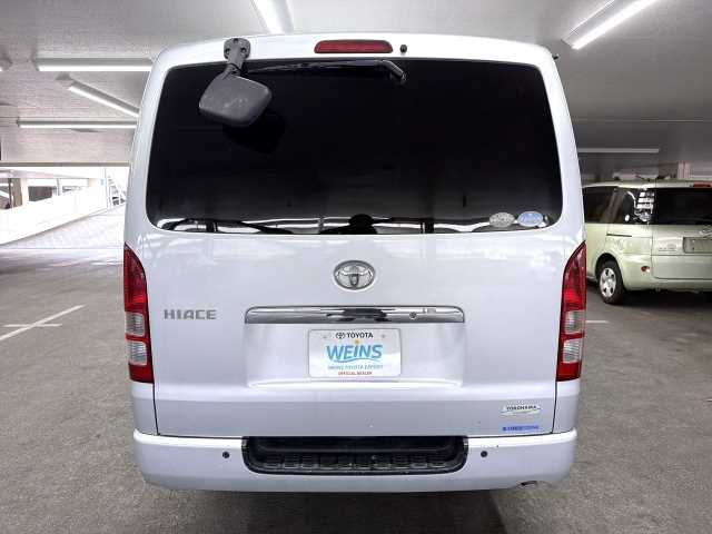 Toyota Hiace Van 2012 photo 5