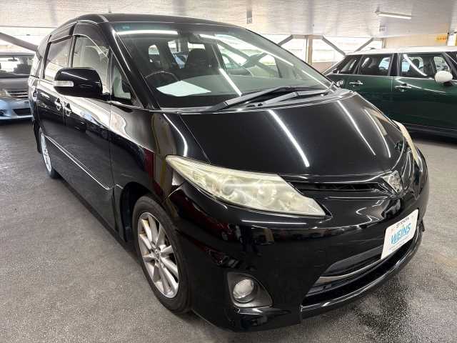Toyota Estima 2010 photo 3