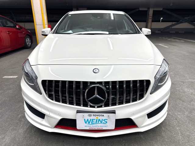 Mercedes-Benz A-Class 2014 photo 2