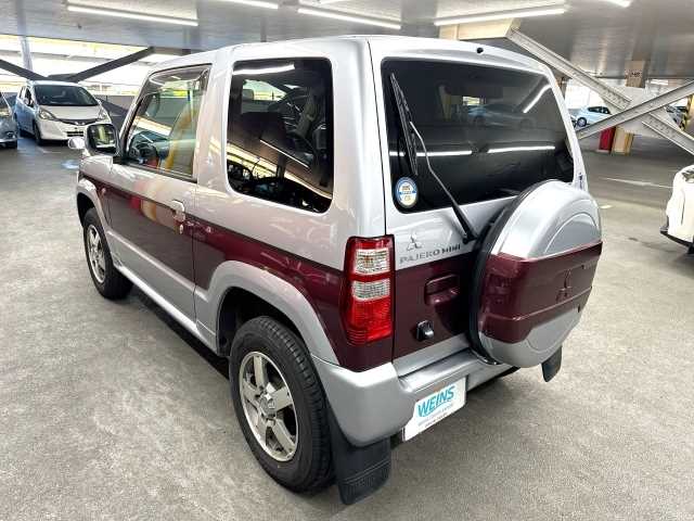 Mitsubishi Pajero Mini 2008 photo 4
