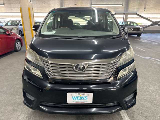 Toyota Vellfire 2010 photo 2