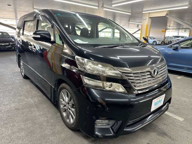 Toyota Vellfire 2010 photo 3
