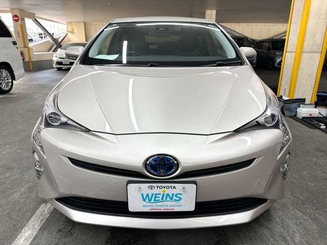 Toyota Prius 2016 photo 2