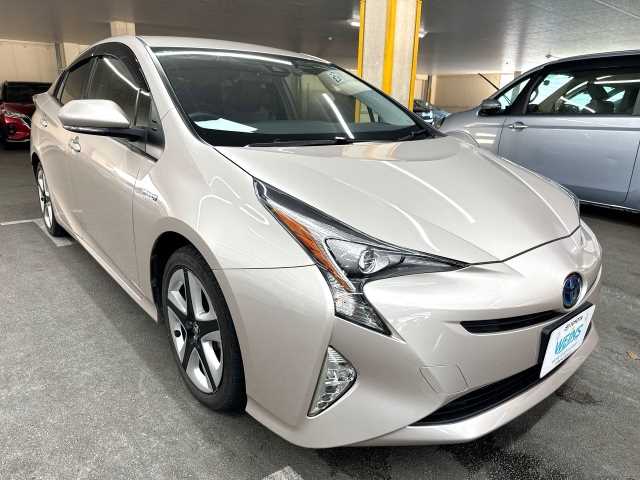 Toyota Prius 2016 photo 3