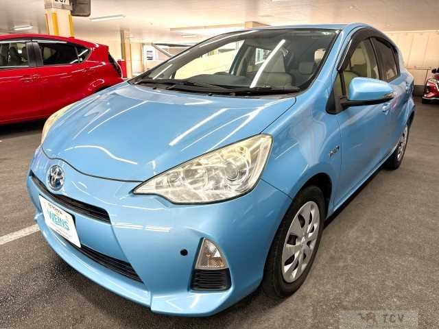 2013 Toyota AQUA