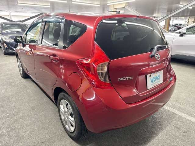 Nissan Note 2013 photo 4