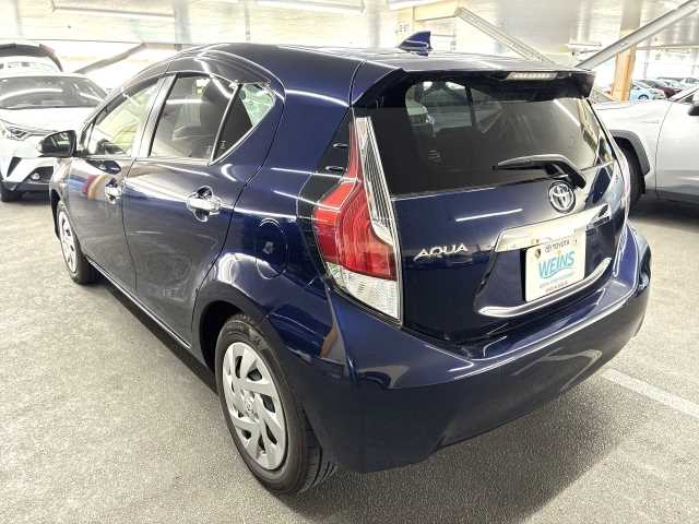 Toyota Aqua 2016 photo 4
