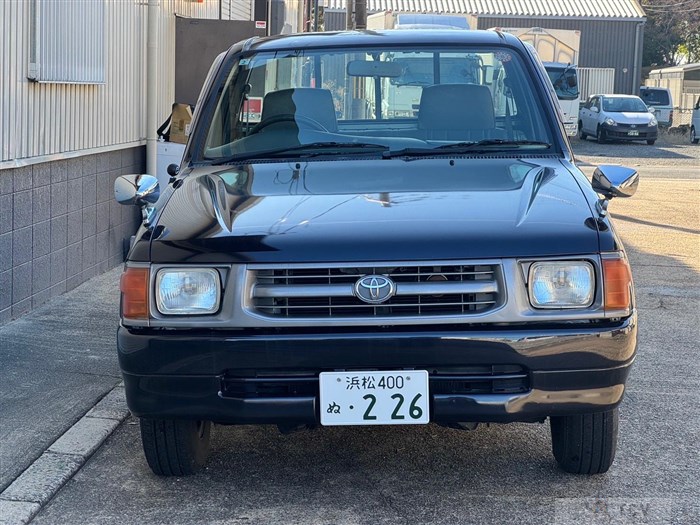 2002 Toyota Hilux