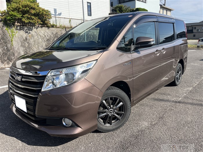 2014 Toyota Noah