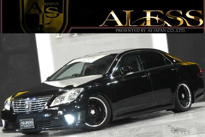 2012 Toyota Crown Royal Series
