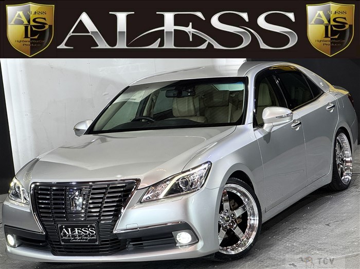 2013 Toyota Crown Royal Series