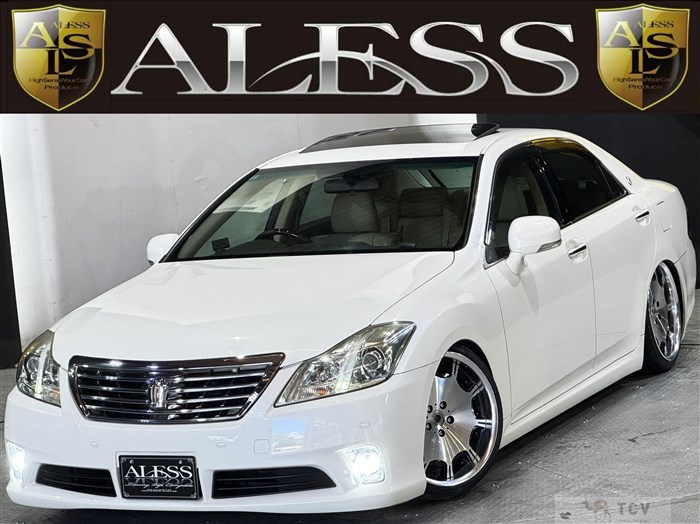 2011 Toyota Crown Royal Series