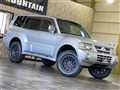 2005 Mitsubishi Pajero