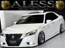 2013 Toyota Crown Hybrid