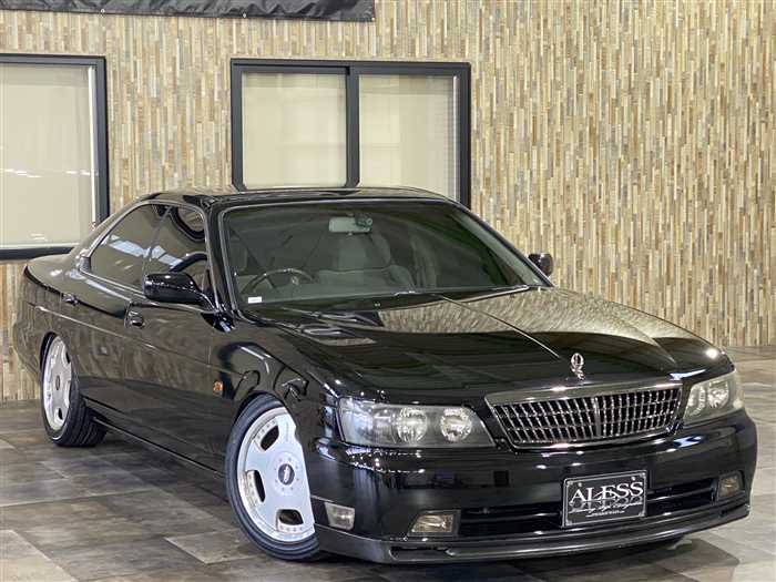 Nissan Laurel 2002 photo 2
