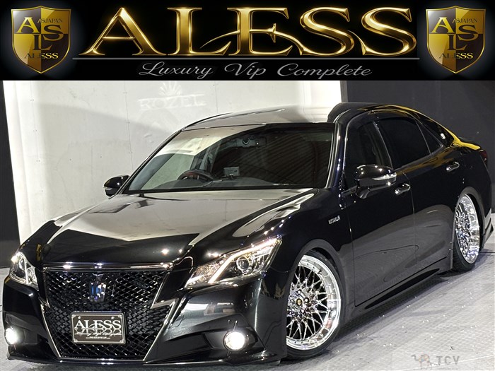 2015 Toyota Crown Hybrid