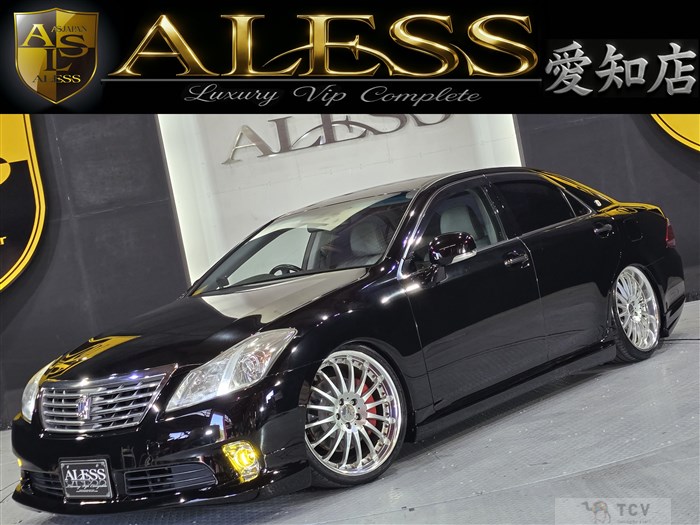 2011 Toyota Crown Royal Series