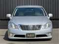 2012 Toyota Crown Royal Series