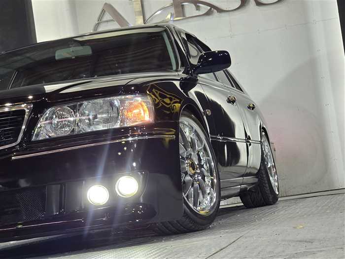 Nissan Cima 1998 photo 3