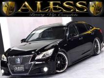 2013 Toyota Crown Hybrid