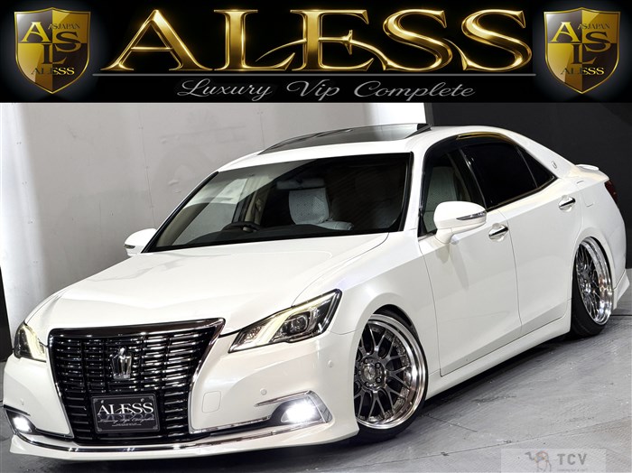 2013 Toyota Crown Royal Series
