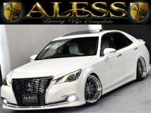 2013 Toyota Crown Royal Series