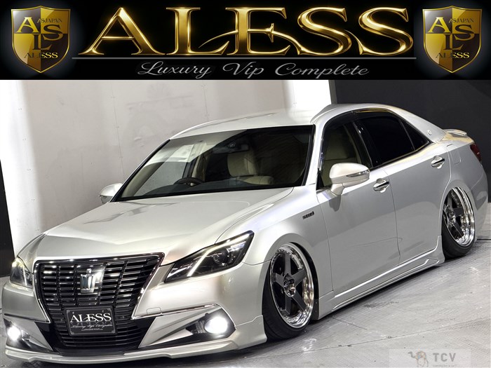 2013 Toyota Crown Royal Series