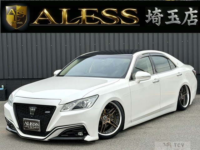 2013 Toyota Crown Royal Series