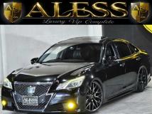 2013 Toyota Crown Hybrid