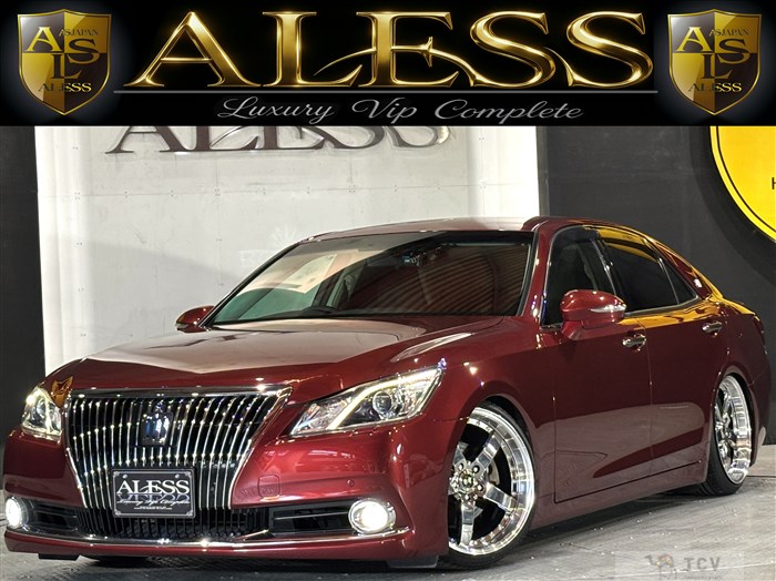 2013 Toyota Crown Royal Series