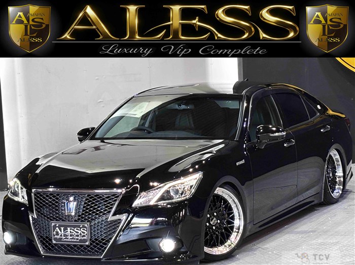2014 Toyota Crown Hybrid