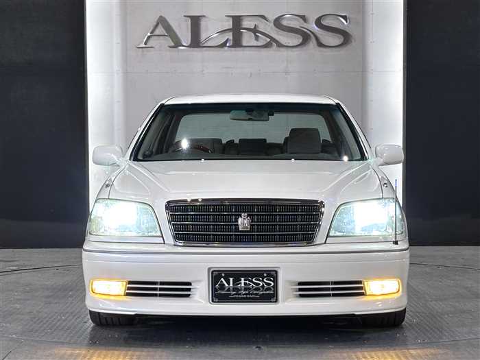 Toyota Crown 2003 photo 2