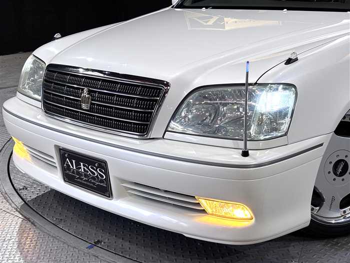 Toyota Crown 2003 photo 4