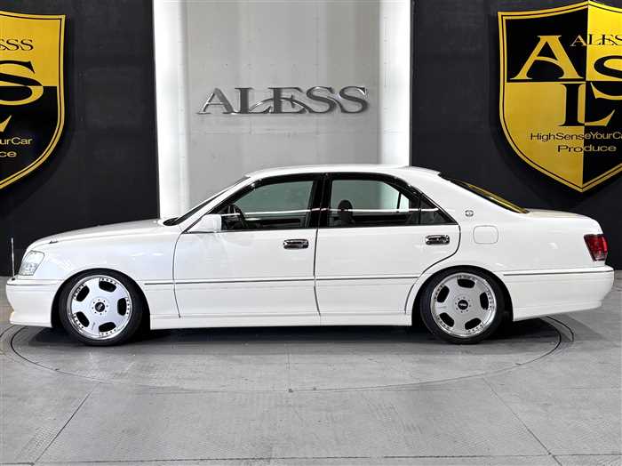 Toyota Crown 2003 photo 5