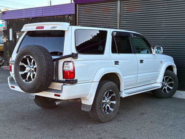 Toyota Hilux Surf 2001 photo 3