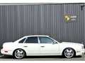 2000 Nissan President
