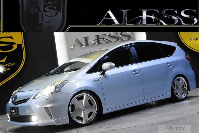 2013 Toyota PRIUS α