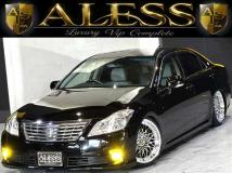 2012 Toyota Crown Royal Series