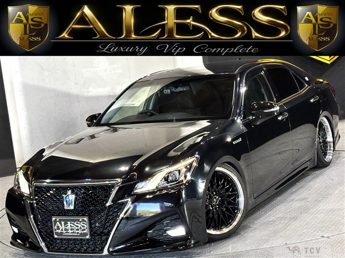 2013 Toyota Crown Hybrid