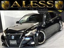 2013 Toyota Crown Hybrid